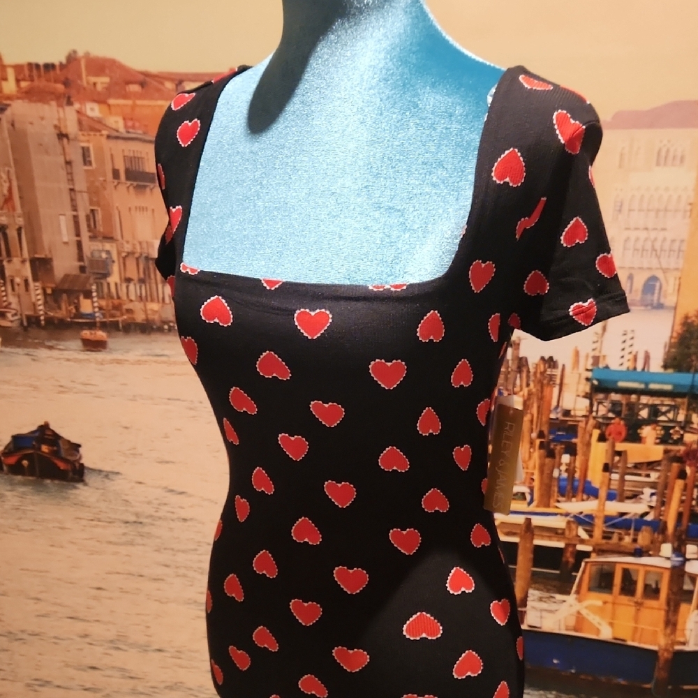 Elegant Black Midi Dress with Red Heart Print